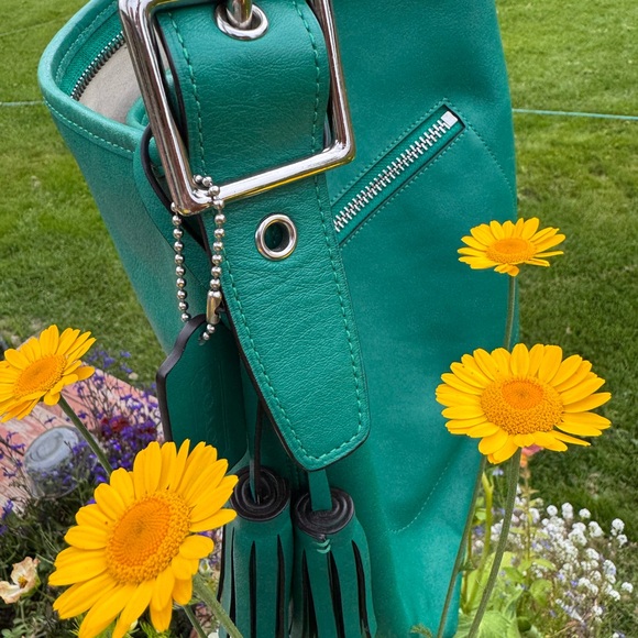 Coach Teal Leather Shoulder Bag - Picture 7 of 16